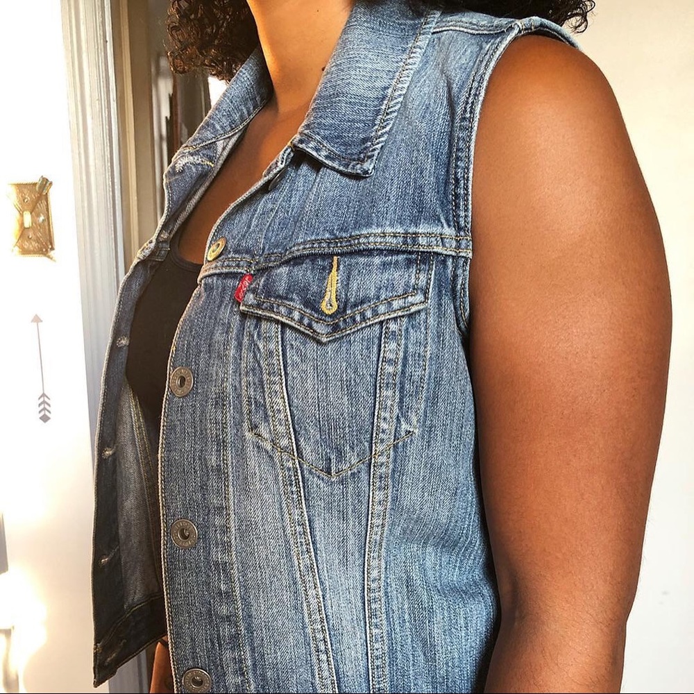 Custom Hand Painted Levi’s Jeans Denim Vest - Picture 6 of 7